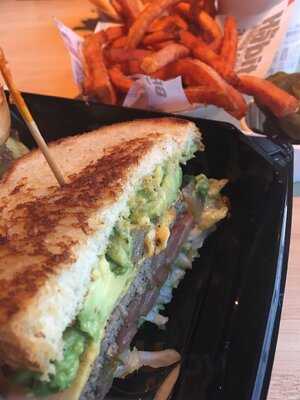 The Habit Burger Grill - Palm Desert, Palm Desert