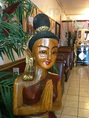 Thai Palms Restaurant, Desert Hot Springs