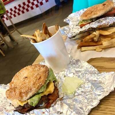 Five Guys, Grand Rapids