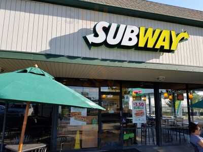 Subway, La Jolla