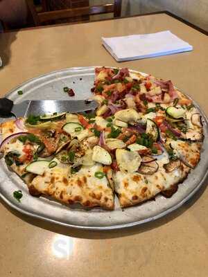 Round Table Pizza