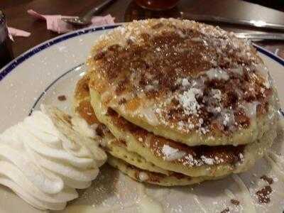 Bob Evans, Naples