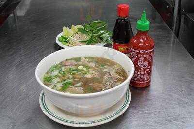 Pho Of The Desert, Indio