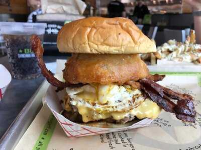 BurgerFi, Naples