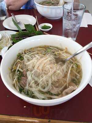 Tan Phat Vietnamese Restaurant, Colorado Springs