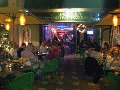 Roma Italian Bistro Pizzeria, Naples