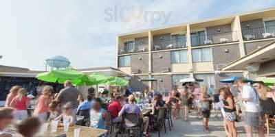 LaCosta Lounge & Deck Bar, Sea Isle City