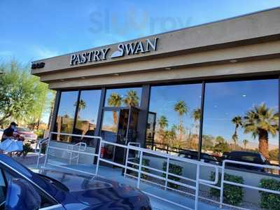 Pastry Swan Bakery, Palm Desert