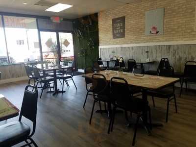 A Maze Bakery & Bistro, Fort Lauderdale