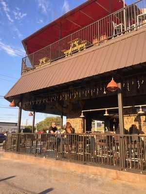 Pour House Burgers, Bourbon And Brews, Nashville