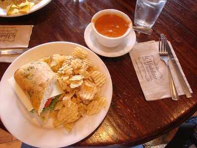 La Madeleine French Bakery & Cafe, Houston