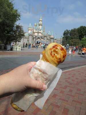 Maurice’s Treats, Anaheim