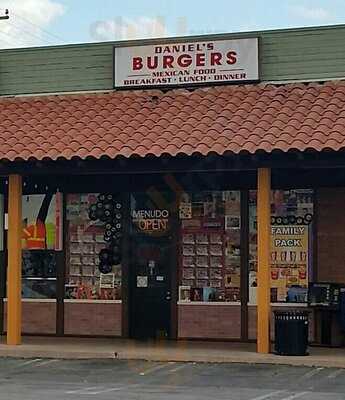 Daniel's Burger, Anaheim