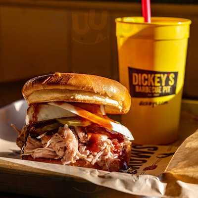 Dickeys Barbque Pit