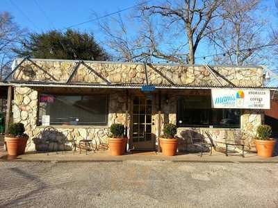 Mam's House of Ice Snoballs, Houston