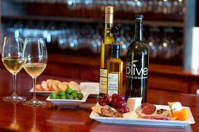 We Olive & Wine Bar, Houston