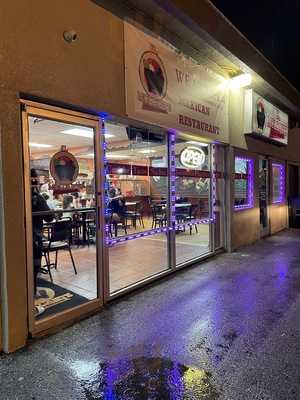 El Molcajete Mexican Restaurant