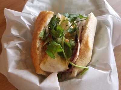 Banh Mi & Tea, Houston