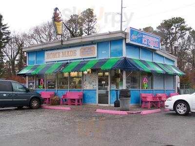 Snowflake Ice Cream Shoppe, Riverhead