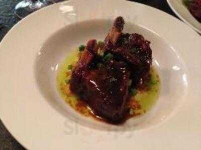 Isis Restaurant & Music Hall