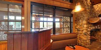 Claim Jumper Restaurants