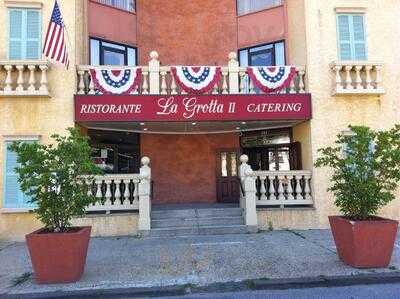 La Grotta 2 Restaurant & Catering, Yonkers