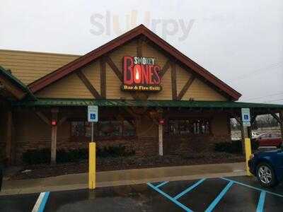 Smokey Bones Lansing