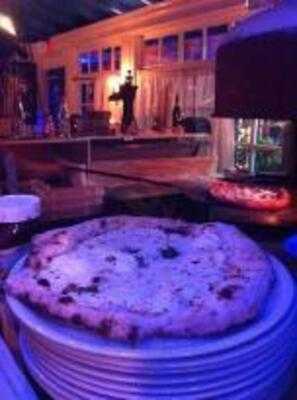 Onlywood Pizzeria Trattoria