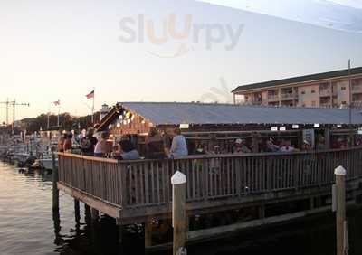 Boathouse Oyster Bar