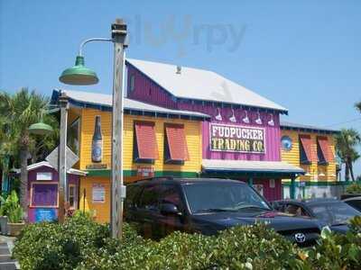 Fudpucker's Beachside Bar & Grill