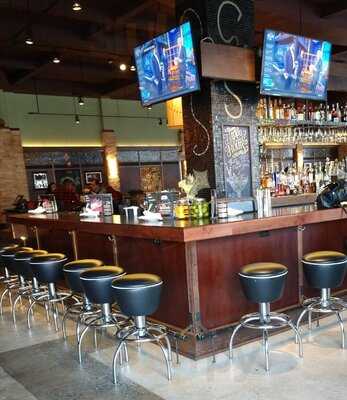 Bar Louie - Stonebridge, Woodbridge