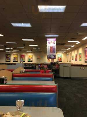 Chuck E. Cheese, Woodbridge