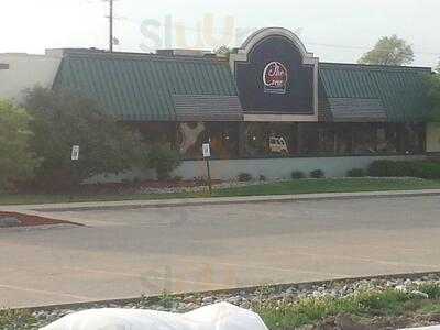 The Crew Family Restaurant and Bakery, Kalamazoo