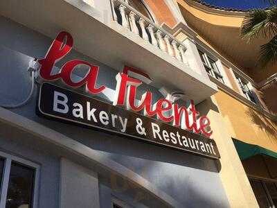 La Fuente Restaurant, Bakery & Cafe