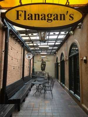 Flanagan's Harp And Fiddle