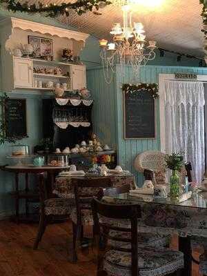 The Tea Kettle Cafe, Spring