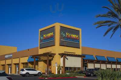 Islands Fine Burgers & Drinks