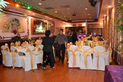 Diamond Seafood Palace