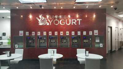 Yummee Yogurt, Peoria