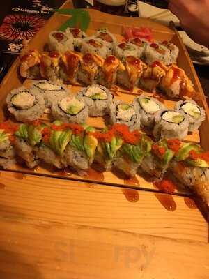 California Roll & Grill