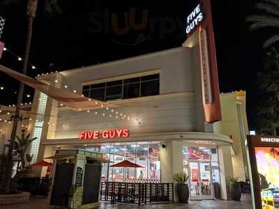 Five Guys, Tustin