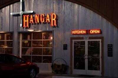 Hangar bar & grill, Kalamazoo