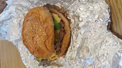 Five Guys, Lafayette