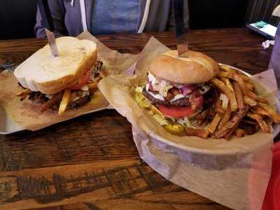 Primanti Bros. Restaurant and Bar, Lancaster