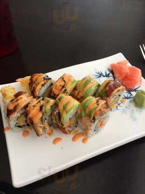 Wave Asian Bistro & Sushi, Mount Dora