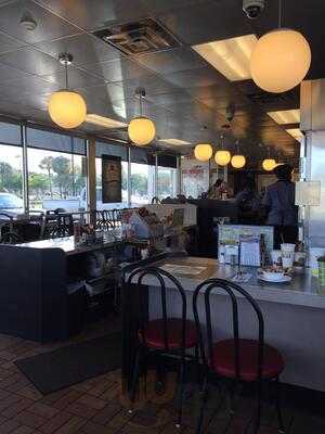 Waffle House, Brunswick