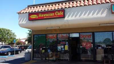 Dough Doughs Hawaiian Cafe & Malasadas