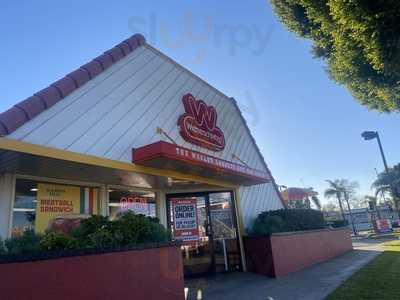 Wienerschnitzel, Tustin