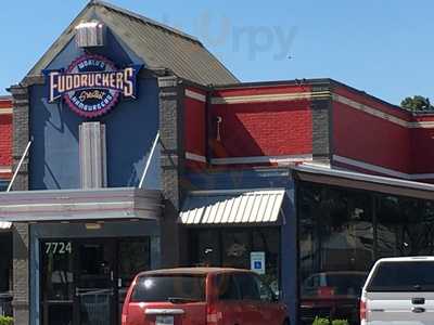 Fuddruckers, Spring