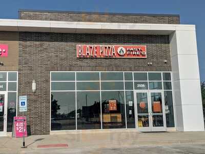 Blaze Pizza, Champaign